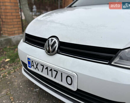 Білий Фольксваген Гольф, об'ємом двигуна 1.6 л та пробігом 220 тис. км за 11000 $, фото 3 на Automoto.ua