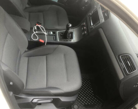 Белый Фольксваген Гольф, объемом двигателя 1.4 л и пробегом 274 тыс. км за 7990 $, фото 17 на Automoto.ua