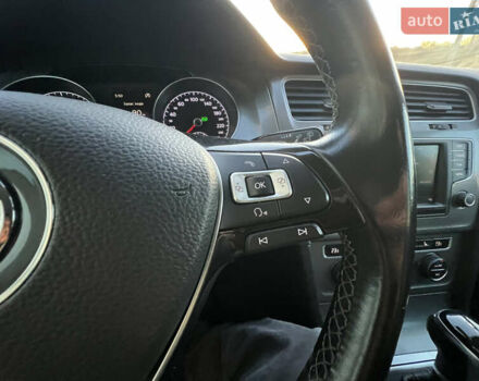 Белый Фольксваген Гольф, объемом двигателя 1.6 л и пробегом 241 тыс. км за 11600 $, фото 79 на Automoto.ua