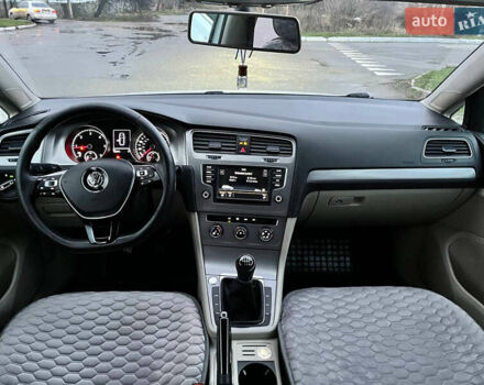 Белый Фольксваген Гольф, объемом двигателя 1.97 л и пробегом 208 тыс. км за 10600 $, фото 44 на Automoto.ua