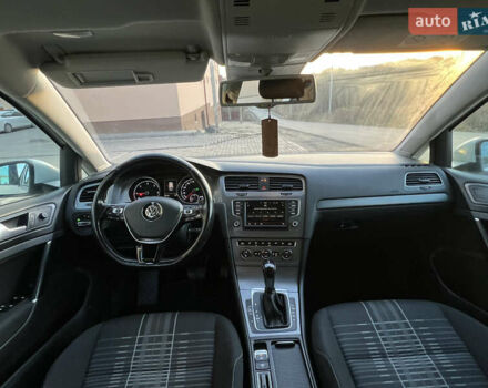 Белый Фольксваген Гольф, объемом двигателя 1.6 л и пробегом 241 тыс. км за 11600 $, фото 53 на Automoto.ua