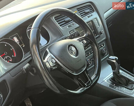 Белый Фольксваген Гольф, объемом двигателя 1.6 л и пробегом 241 тыс. км за 11600 $, фото 51 на Automoto.ua