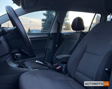 Белый Фольксваген Гольф, объемом двигателя 1.8 л и пробегом 108 тыс. км за 11300 $, фото 12 на Automoto.ua