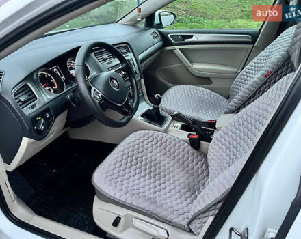 Белый Фольксваген Гольф, объемом двигателя 1.97 л и пробегом 208 тыс. км за 10600 $, фото 30 на Automoto.ua