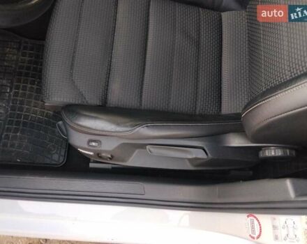 Белый Фольксваген Гольф, объемом двигателя 1.6 л и пробегом 259 тыс. км за 10500 $, фото 10 на Automoto.ua