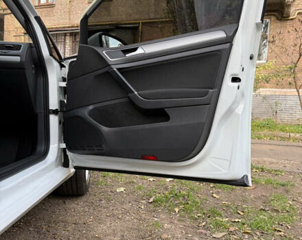 Белый Фольксваген Гольф, объемом двигателя 2 л и пробегом 250 тыс. км за 12450 $, фото 11 на Automoto.ua