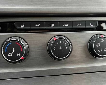 Белый Фольксваген Гольф, объемом двигателя 2 л и пробегом 53 тыс. км за 16700 $, фото 15 на Automoto.ua