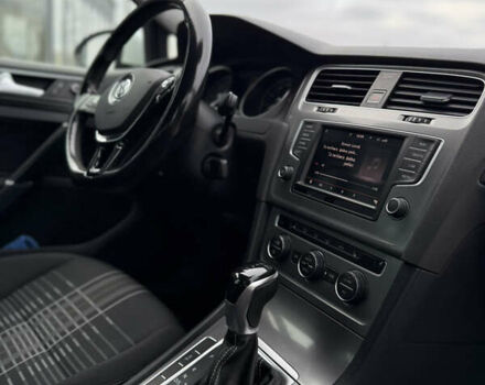 Белый Фольксваген Гольф, объемом двигателя 1.6 л и пробегом 243 тыс. км за 10700 $, фото 36 на Automoto.ua