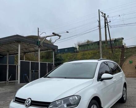 Белый Фольксваген Гольф, объемом двигателя 1.6 л и пробегом 263 тыс. км за 9900 $, фото 1 на Automoto.ua