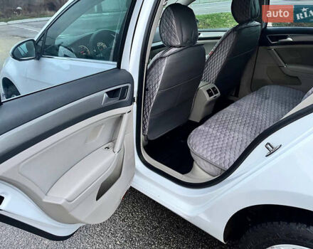 Белый Фольксваген Гольф, объемом двигателя 1.97 л и пробегом 208 тыс. км за 10600 $, фото 36 на Automoto.ua