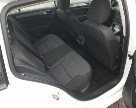 Білий Фольксваген Гольф, об'ємом двигуна 1.6 л та пробігом 244 тис. км за 8500 $, фото 15 на Automoto.ua