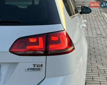 Белый Фольксваген Гольф, объемом двигателя 1.6 л и пробегом 241 тыс. км за 11600 $, фото 24 на Automoto.ua