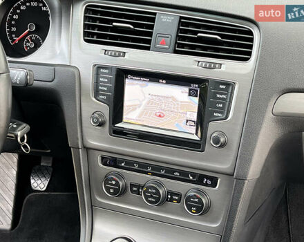 Білий Фольксваген Гольф, об'ємом двигуна 2 л та пробігом 207 тис. км за 13500 $, фото 20 на Automoto.ua