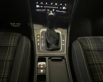 Белый Фольксваген Гольф, объемом двигателя 1.97 л и пробегом 245 тыс. км за 16490 $, фото 46 на Automoto.ua