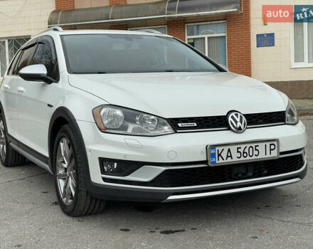 Белый Фольксваген Гольф, объемом двигателя 1.8 л и пробегом 139 тыс. км за 13900 $, фото 13 на Automoto.ua
