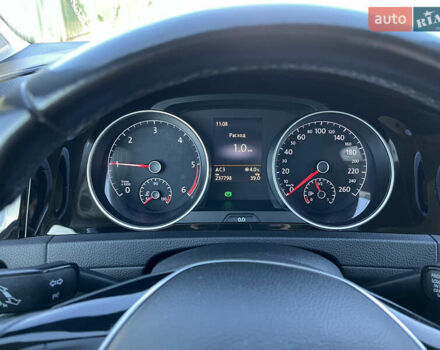 Белый Фольксваген Гольф, объемом двигателя 1.6 л и пробегом 238 тыс. км за 15000 $, фото 43 на Automoto.ua