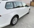 Белый Фольксваген Гольф, объемом двигателя 1.6 л и пробегом 245 тыс. км за 12500 $, фото 1 на Automoto.ua