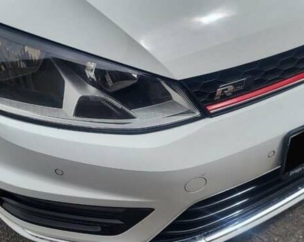 Белый Фольксваген Гольф, объемом двигателя 1.6 л и пробегом 198 тыс. км за 12000 $, фото 22 на Automoto.ua