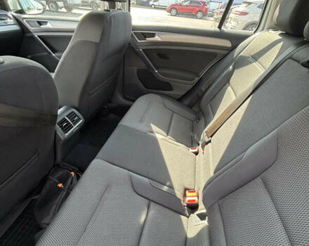 Белый Фольксваген Гольф, объемом двигателя 1.8 л и пробегом 174 тыс. км за 13150 $, фото 5 на Automoto.ua