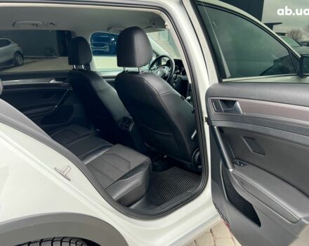 Белый Фольксваген Гольф, объемом двигателя 2 л и пробегом 287 тыс. км за 14590 $, фото 33 на Automoto.ua