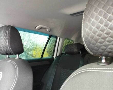 Белый Фольксваген Гольф, объемом двигателя 1.6 л и пробегом 280 тыс. км за 5500 $, фото 8 на Automoto.ua