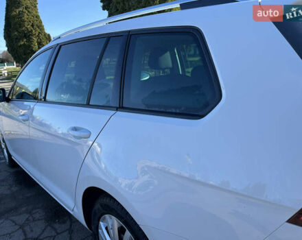 Белый Фольксваген Гольф, объемом двигателя 1.6 л и пробегом 238 тыс. км за 15000 $, фото 8 на Automoto.ua