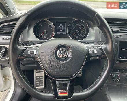 Белый Фольксваген Гольф, объемом двигателя 1.8 л и пробегом 139 тыс. км за 13900 $, фото 42 на Automoto.ua