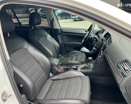 Белый Фольксваген Гольф, объемом двигателя 2 л и пробегом 287 тыс. км за 14590 $, фото 37 на Automoto.ua