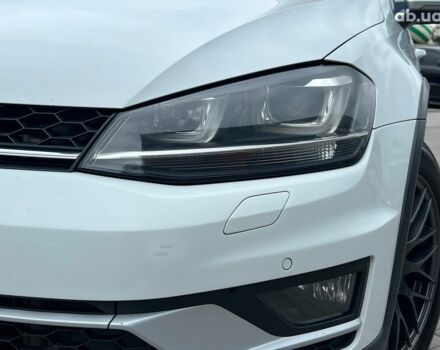 Белый Фольксваген Гольф, объемом двигателя 2 л и пробегом 287 тыс. км за 14590 $, фото 17 на Automoto.ua