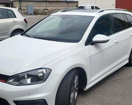 Белый Фольксваген Гольф, объемом двигателя 1.6 л и пробегом 198 тыс. км за 12000 $, фото 7 на Automoto.ua