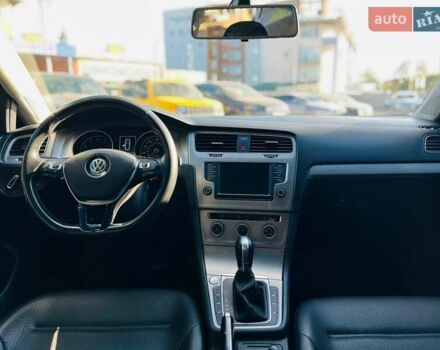 Белый Фольксваген Гольф, объемом двигателя 1.8 л и пробегом 82 тыс. км за 11500 $, фото 6 на Automoto.ua