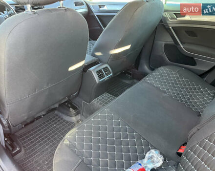 Белый Фольксваген Гольф, объемом двигателя 1.6 л и пробегом 238 тыс. км за 15000 $, фото 66 на Automoto.ua