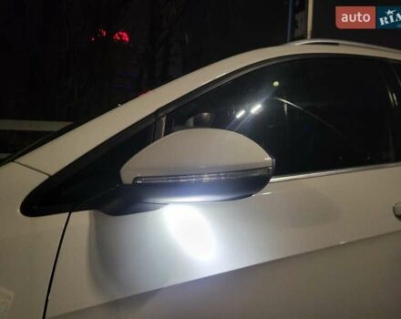 Белый Фольксваген Гольф, объемом двигателя 1.6 л и пробегом 198 тыс. км за 12000 $, фото 10 на Automoto.ua