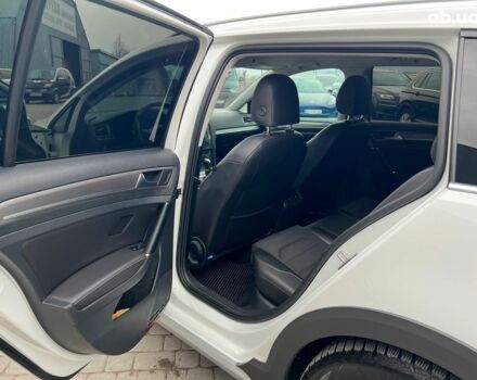 Белый Фольксваген Гольф, объемом двигателя 2 л и пробегом 287 тыс. км за 14590 $, фото 30 на Automoto.ua