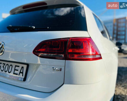 Белый Фольксваген Гольф, объемом двигателя 1.8 л и пробегом 82 тыс. км за 12800 $, фото 25 на Automoto.ua