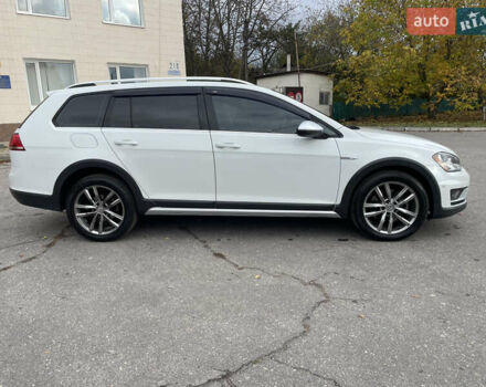 Белый Фольксваген Гольф, объемом двигателя 1.8 л и пробегом 139 тыс. км за 13900 $, фото 6 на Automoto.ua