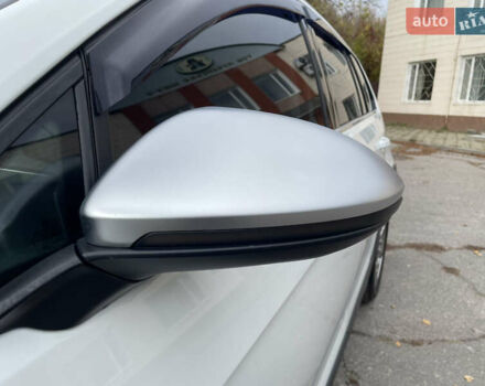 Белый Фольксваген Гольф, объемом двигателя 1.8 л и пробегом 139 тыс. км за 13900 $, фото 27 на Automoto.ua