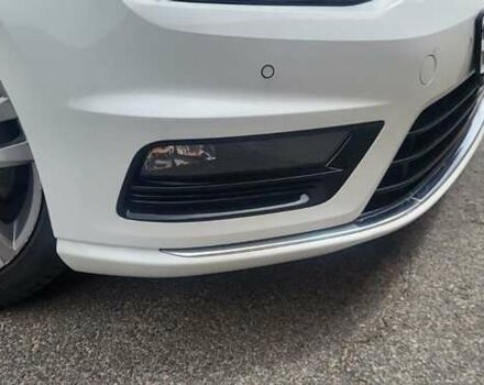 Белый Фольксваген Гольф, объемом двигателя 1.6 л и пробегом 198 тыс. км за 12000 $, фото 6 на Automoto.ua