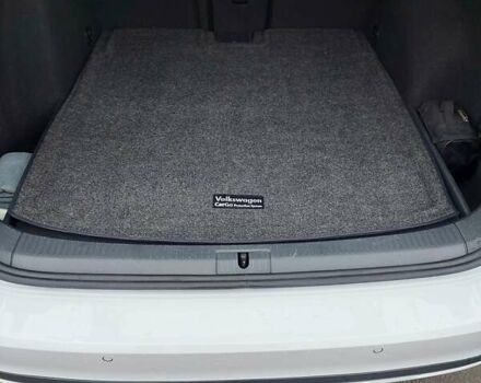 Белый Фольксваген Гольф, объемом двигателя 1.8 л и пробегом 130 тыс. км за 14800 $, фото 20 на Automoto.ua