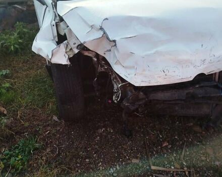 Білий Фольксваген Гольф, об'ємом двигуна 1.6 л та пробігом 280 тис. км за 5500 $, фото 16 на Automoto.ua