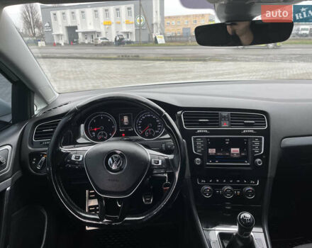 Белый Фольксваген Гольф, объемом двигателя 1.6 л и пробегом 280 тыс. км за 11500 $, фото 40 на Automoto.ua