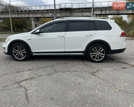 Белый Фольксваген Гольф, объемом двигателя 1.8 л и пробегом 139 тыс. км за 13900 $, фото 8 на Automoto.ua