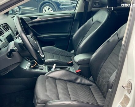 Белый Фольксваген Гольф, объемом двигателя 2 л и пробегом 287 тыс. км за 14590 $, фото 20 на Automoto.ua