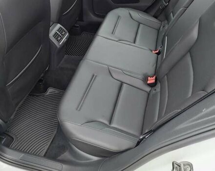 Белый Фольксваген Гольф, объемом двигателя 1.8 л и пробегом 130 тыс. км за 14800 $, фото 14 на Automoto.ua