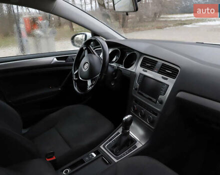 Белый Фольксваген Гольф, объемом двигателя 1.6 л и пробегом 202 тыс. км за 10800 $, фото 12 на Automoto.ua