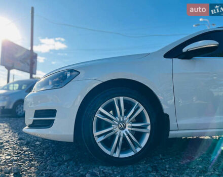 Белый Фольксваген Гольф, объемом двигателя 1.8 л и пробегом 82 тыс. км за 12800 $, фото 31 на Automoto.ua