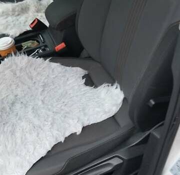 Белый Фольксваген Гольф, объемом двигателя 1.6 л и пробегом 225 тыс. км за 11800 $, фото 11 на Automoto.ua