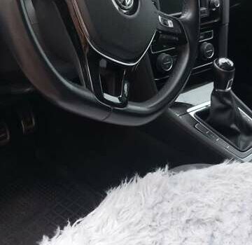 Белый Фольксваген Гольф, объемом двигателя 1.6 л и пробегом 225 тыс. км за 11800 $, фото 10 на Automoto.ua