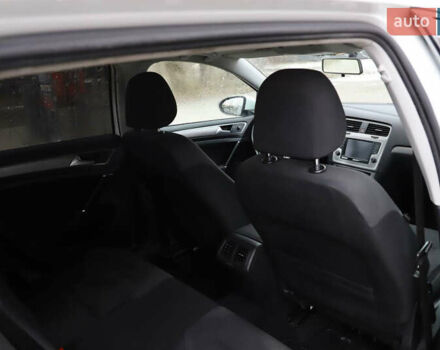 Белый Фольксваген Гольф, объемом двигателя 1.6 л и пробегом 202 тыс. км за 10800 $, фото 14 на Automoto.ua