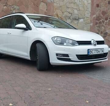 Белый Фольксваген Гольф, объемом двигателя 1.6 л и пробегом 225 тыс. км за 11800 $, фото 2 на Automoto.ua